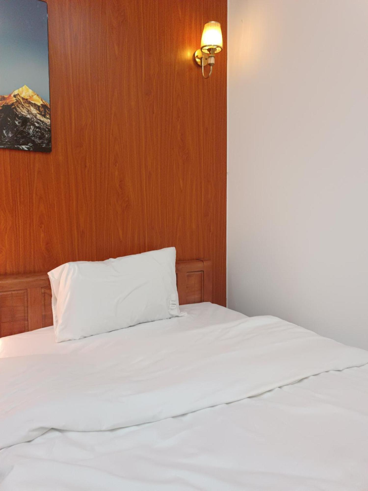 An Homestay & Hostel Motorbikes & Tours Cao Bang Room photo